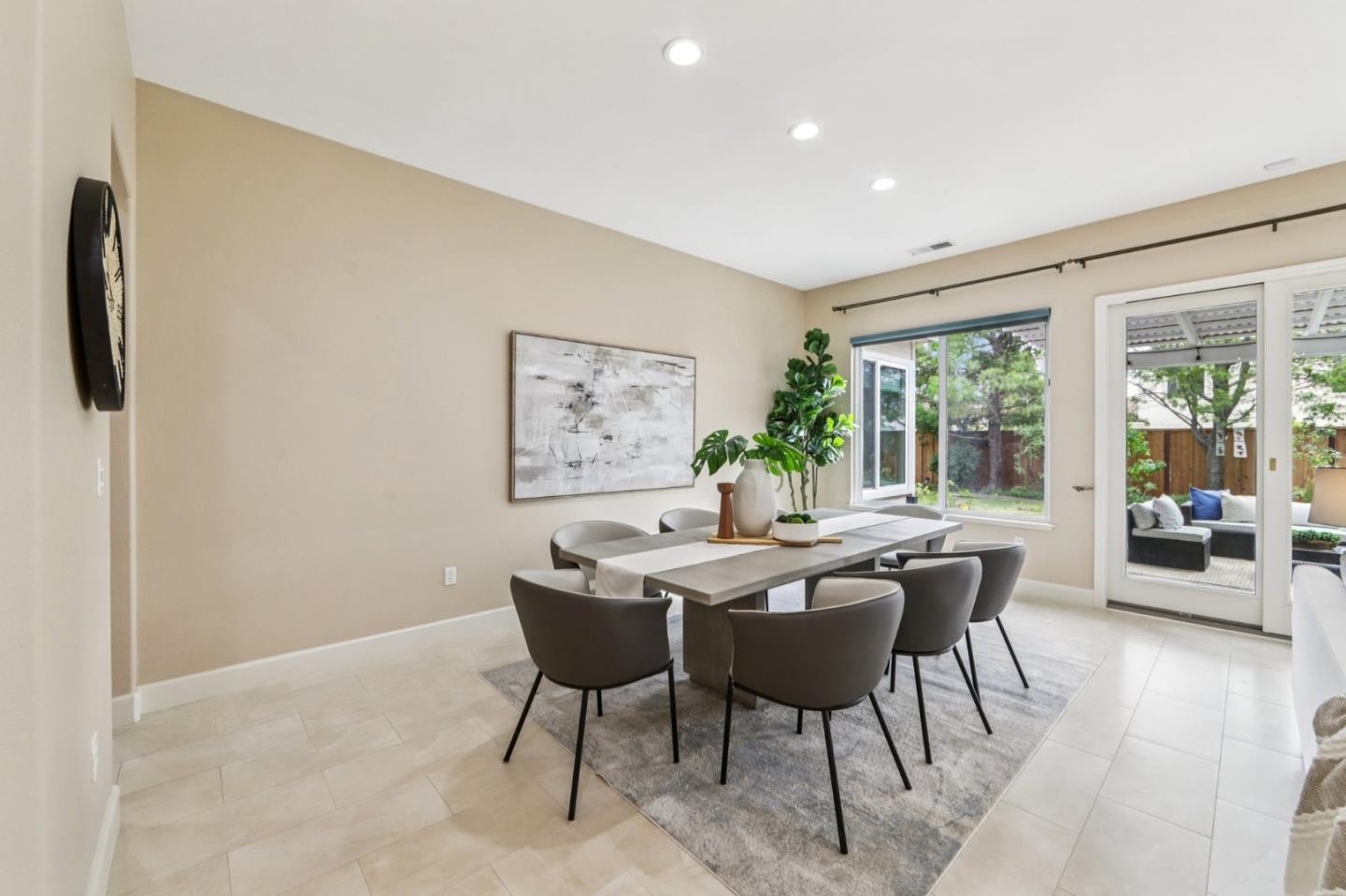 Detail Gallery Image 12 of 54 For 5333 Laurel Canyon Dr, San Jose,  CA 95138 - 5 Beds | 3 Baths