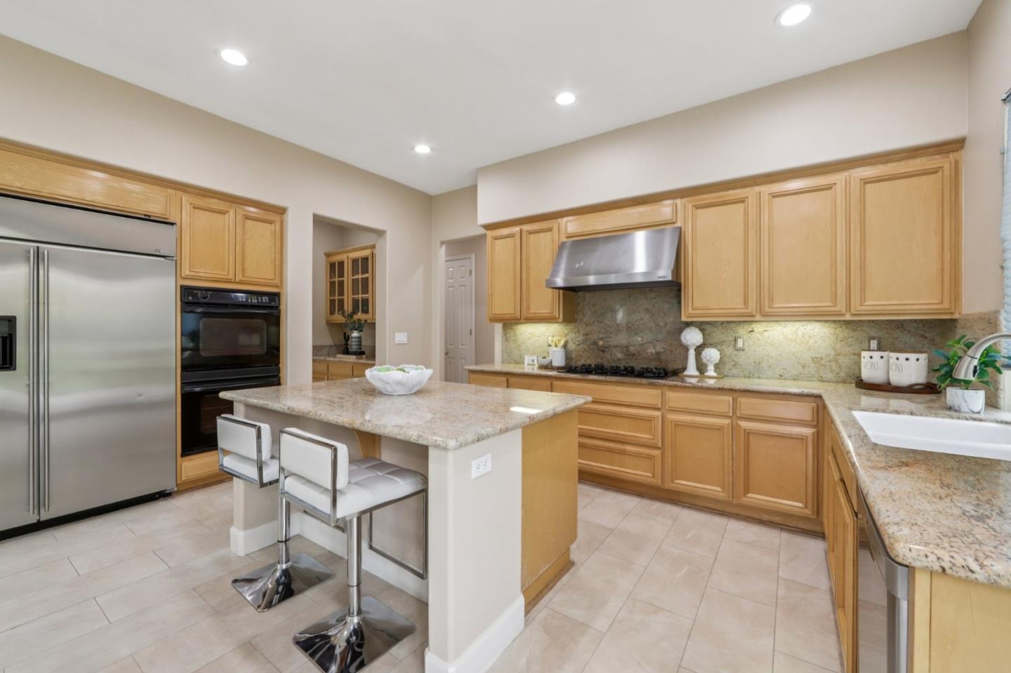 Detail Gallery Image 17 of 54 For 5333 Laurel Canyon Dr, San Jose,  CA 95138 - 5 Beds | 3 Baths