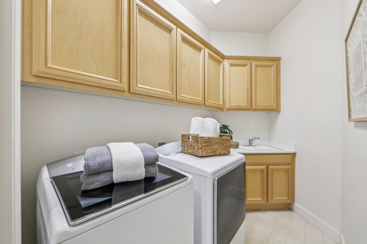 Detail Gallery Image 38 of 54 For 5333 Laurel Canyon Dr, San Jose,  CA 95138 - 5 Beds | 3 Baths