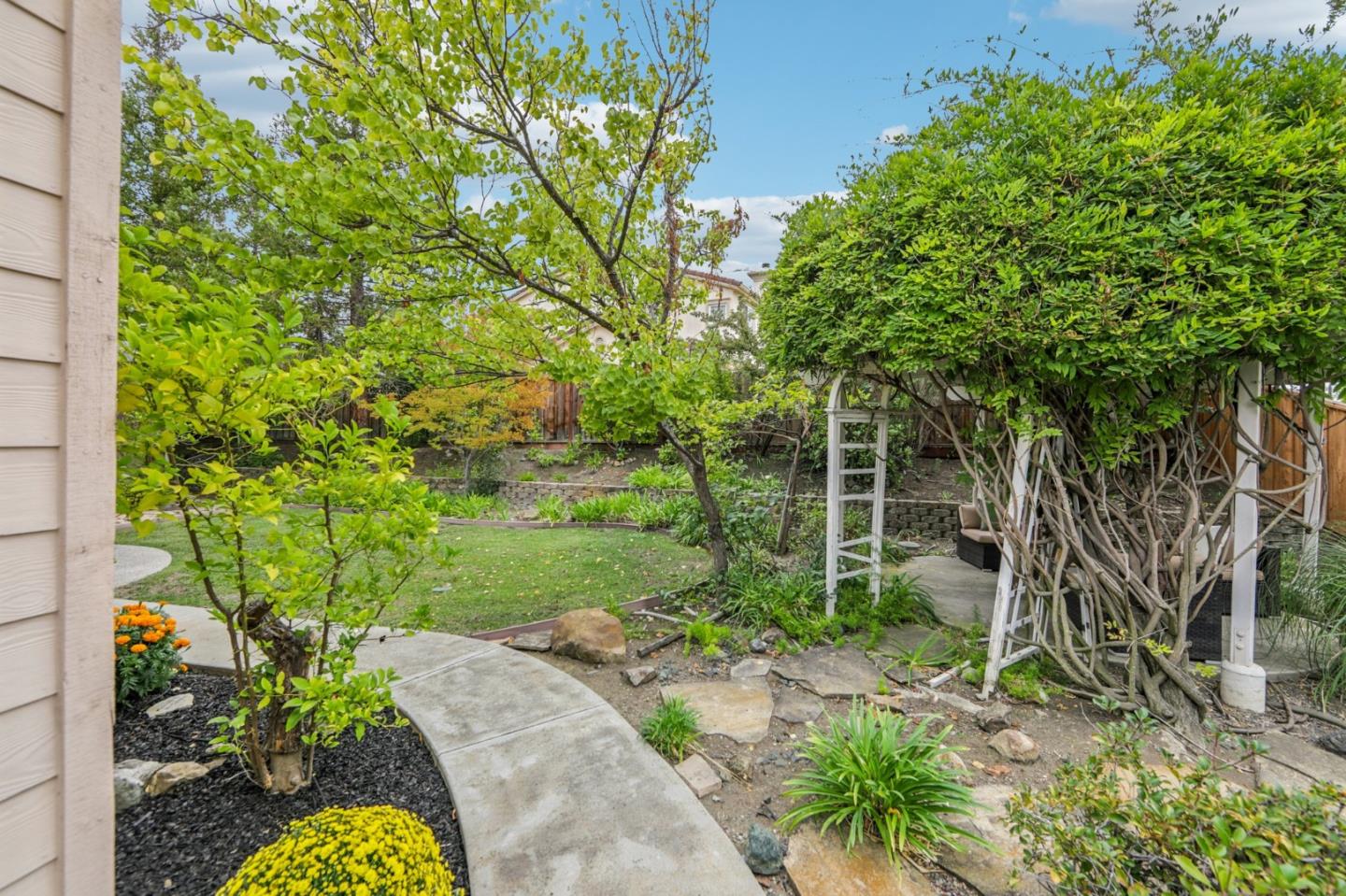 Detail Gallery Image 42 of 54 For 5333 Laurel Canyon Dr, San Jose,  CA 95138 - 5 Beds | 3 Baths