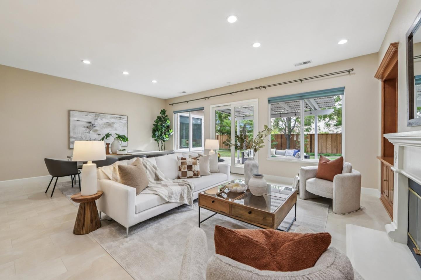 Detail Gallery Image 7 of 54 For 5333 Laurel Canyon Dr, San Jose,  CA 95138 - 5 Beds | 3 Baths