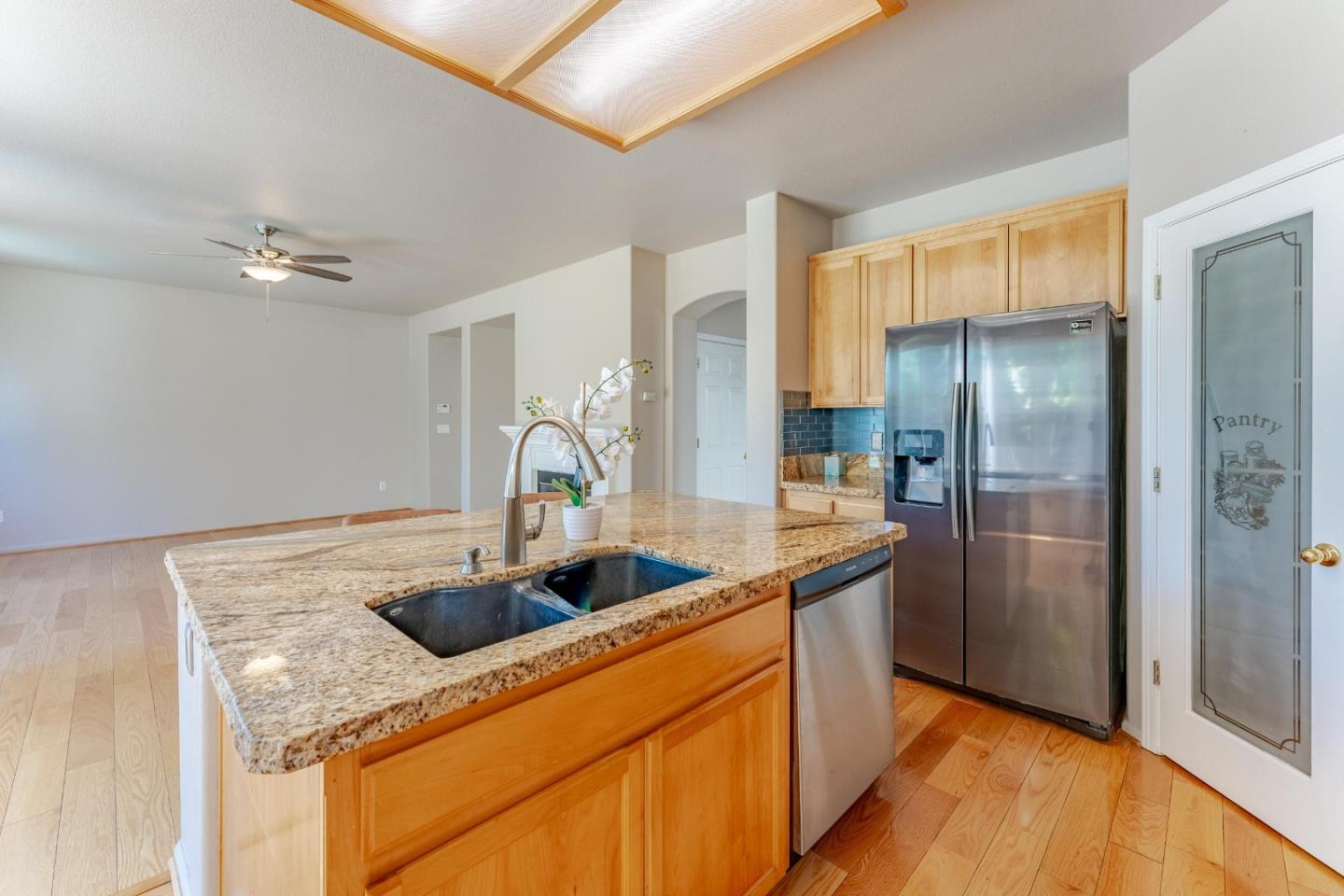 Detail Gallery Image 12 of 39 For 769 Dody, Manteca,  CA 95337 - 4 Beds | 3 Baths