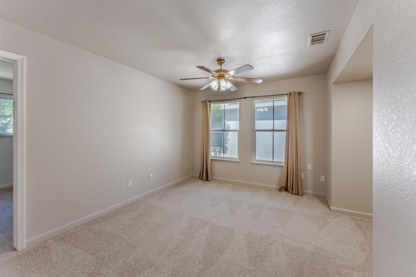 Detail Gallery Image 17 of 39 For 769 Dody, Manteca,  CA 95337 - 4 Beds | 3 Baths