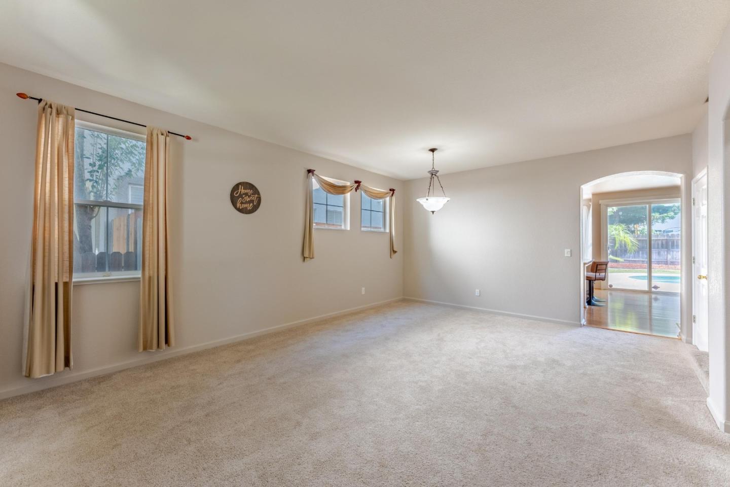 Detail Gallery Image 5 of 39 For 769 Dody, Manteca,  CA 95337 - 4 Beds | 3 Baths