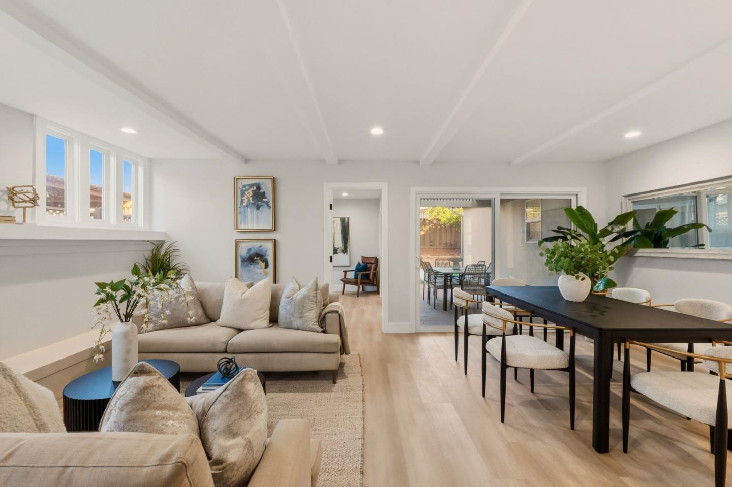 Detail Gallery Image 14 of 62 For 1134 Somerset Dr, San Jose,  CA 95132 - 4 Beds | 2 Baths