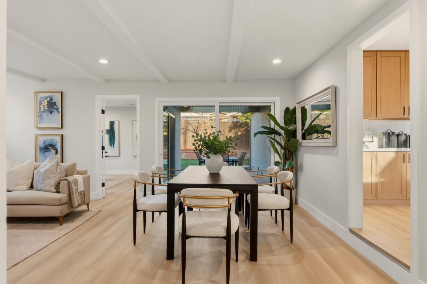 Detail Gallery Image 17 of 62 For 1134 Somerset Dr, San Jose,  CA 95132 - 4 Beds | 2 Baths