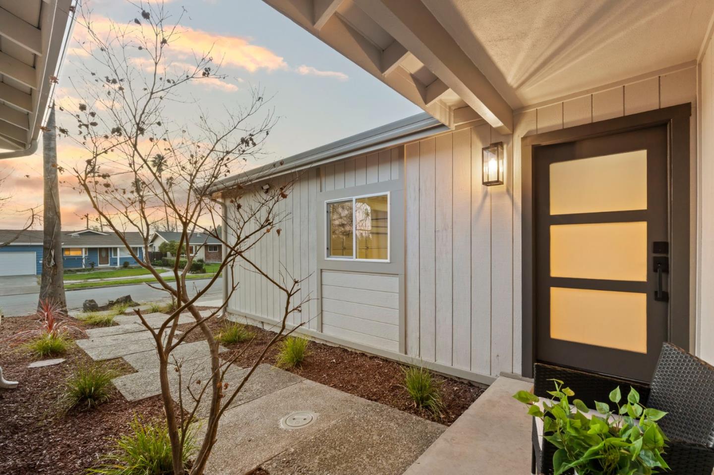 Detail Gallery Image 6 of 62 For 1134 Somerset Dr, San Jose,  CA 95132 - 4 Beds | 2 Baths