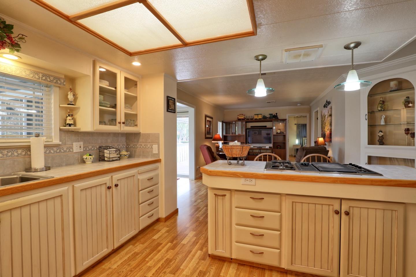 Detail Gallery Image 7 of 46 For 92 Melody Ln #92,  Morgan Hill,  CA 95037 - 2 Beds | 2 Baths