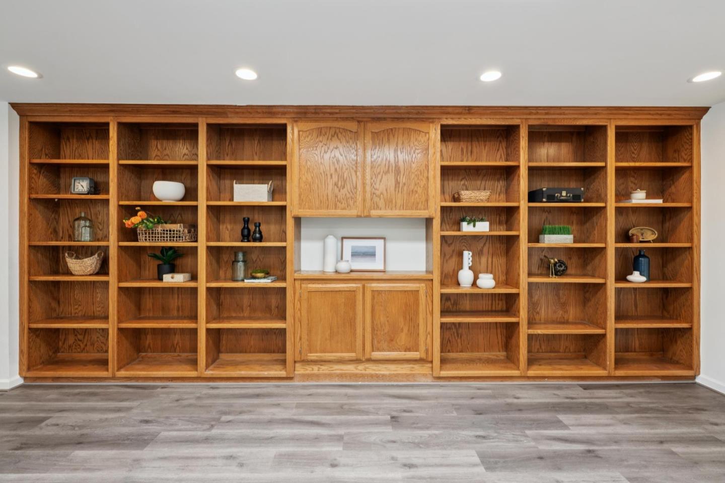 Detail Gallery Image 10 of 54 For 4083 Sunset Ln, Pebble Beach,  CA 93953 - 3 Beds | 2/1 Baths