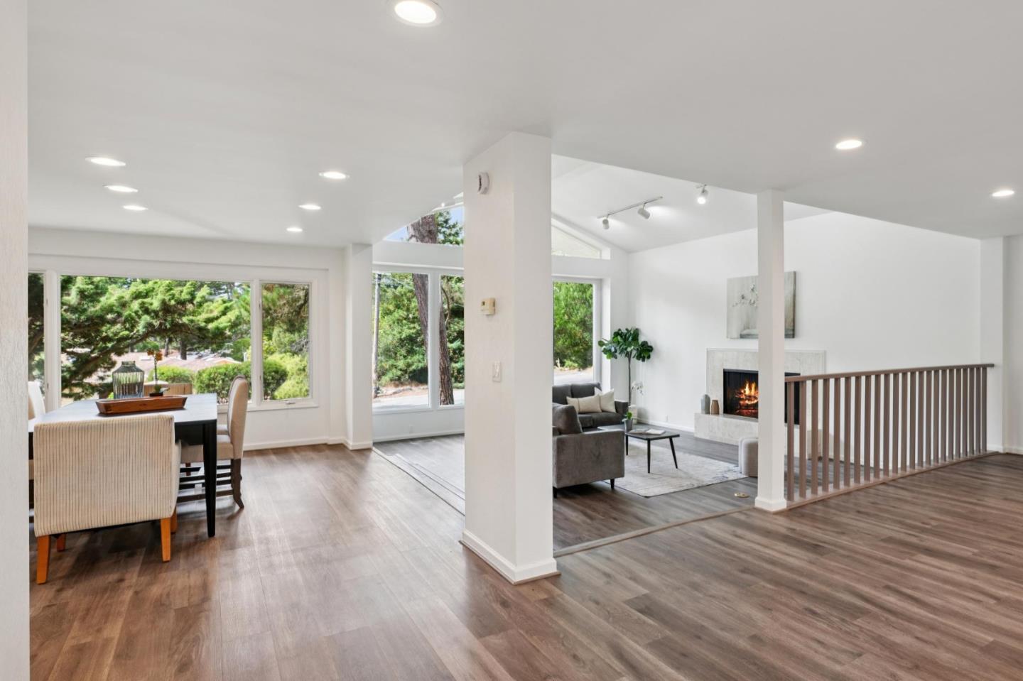 Detail Gallery Image 11 of 54 For 4083 Sunset Ln, Pebble Beach,  CA 93953 - 3 Beds | 2/1 Baths