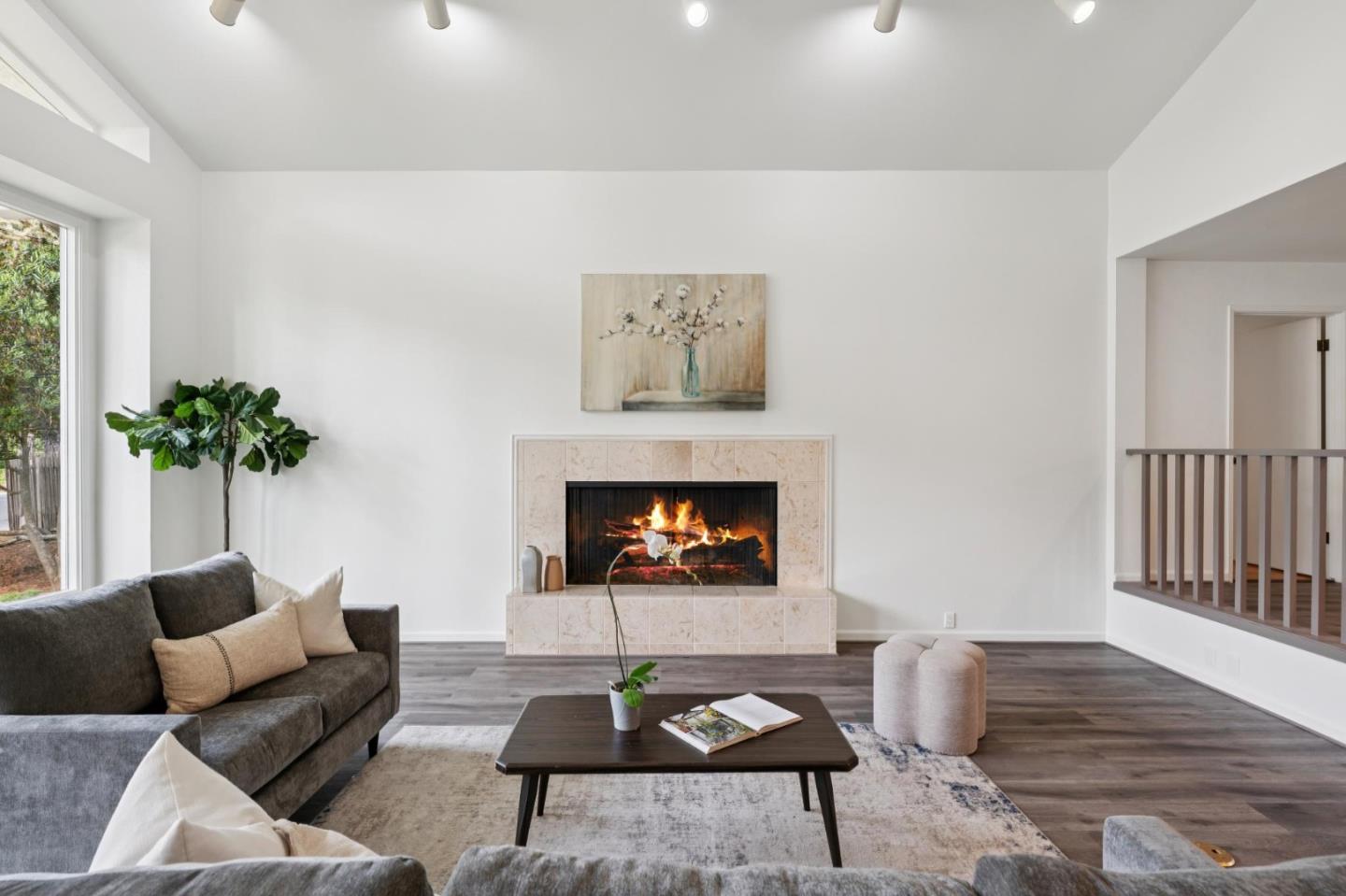 Detail Gallery Image 12 of 54 For 4083 Sunset Ln, Pebble Beach,  CA 93953 - 3 Beds | 2/1 Baths