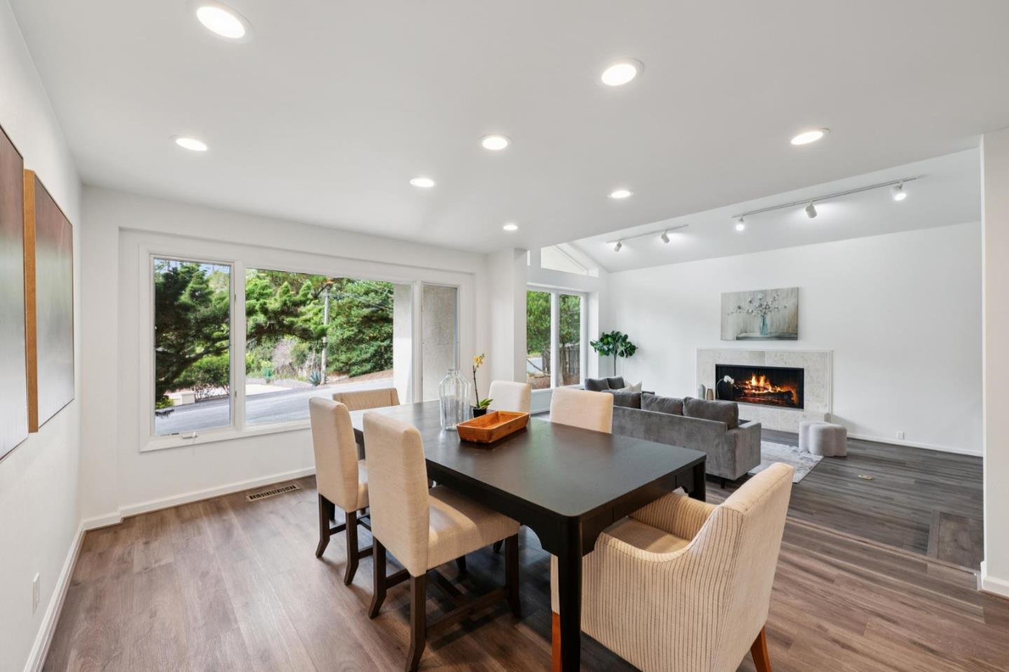 Detail Gallery Image 16 of 54 For 4083 Sunset Ln, Pebble Beach,  CA 93953 - 3 Beds | 2/1 Baths