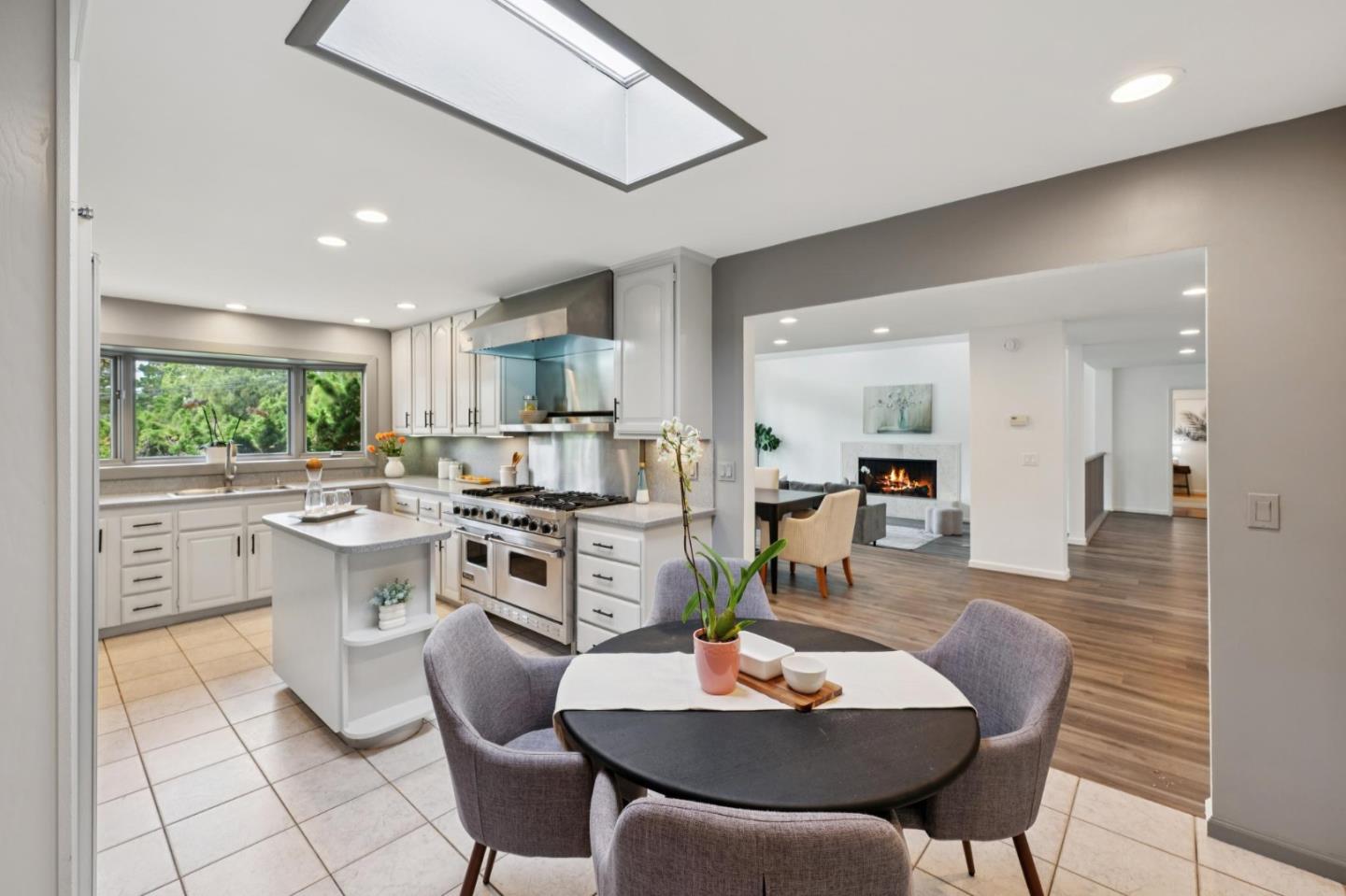 Detail Gallery Image 26 of 54 For 4083 Sunset Ln, Pebble Beach,  CA 93953 - 3 Beds | 2/1 Baths