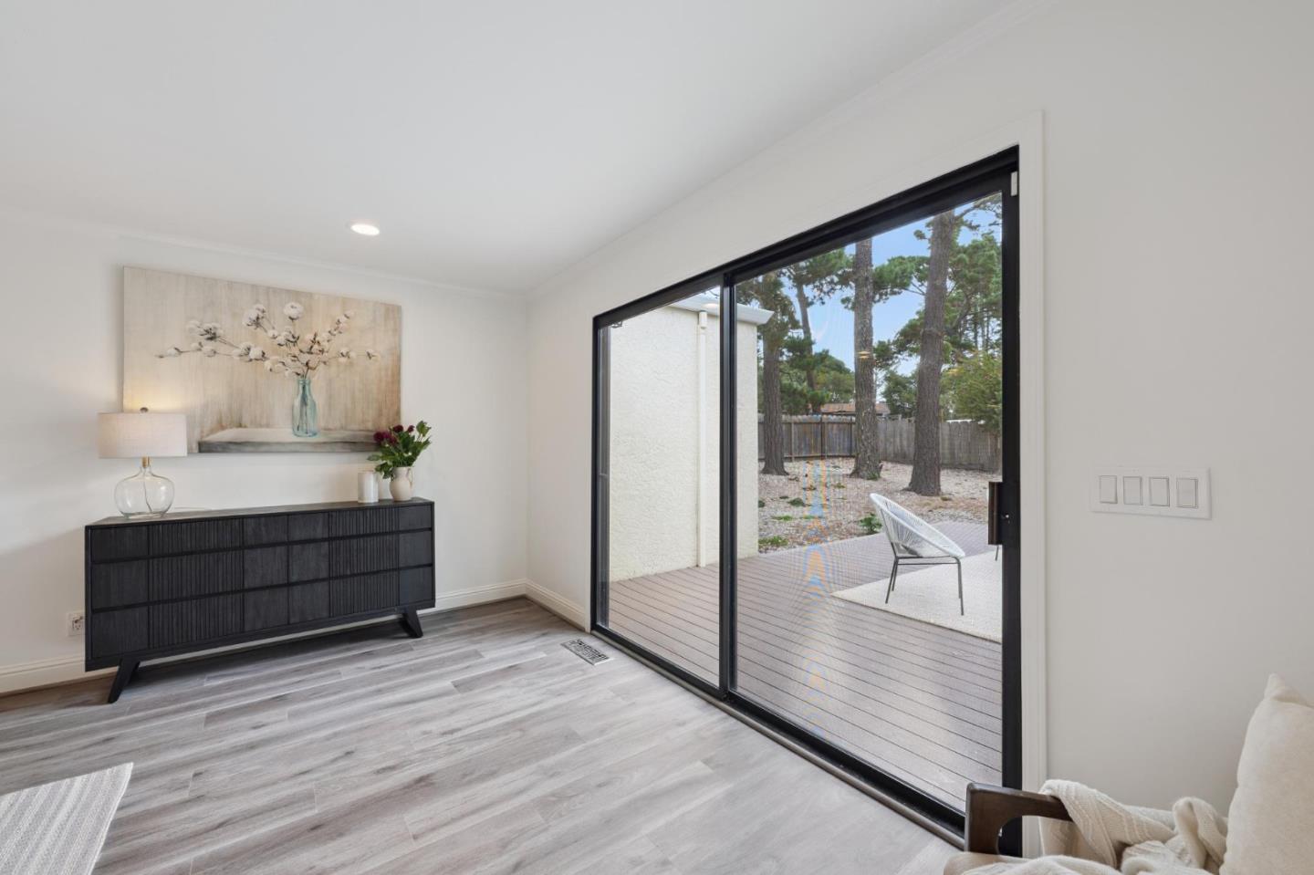 Detail Gallery Image 33 of 54 For 4083 Sunset Ln, Pebble Beach,  CA 93953 - 3 Beds | 2/1 Baths