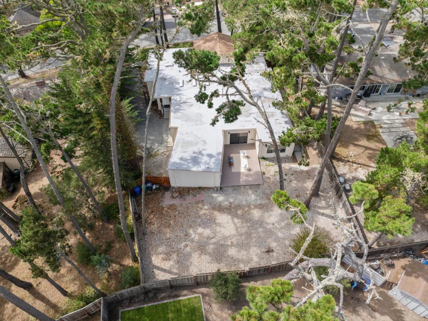 Detail Gallery Image 52 of 54 For 4083 Sunset Ln, Pebble Beach,  CA 93953 - 3 Beds | 2/1 Baths