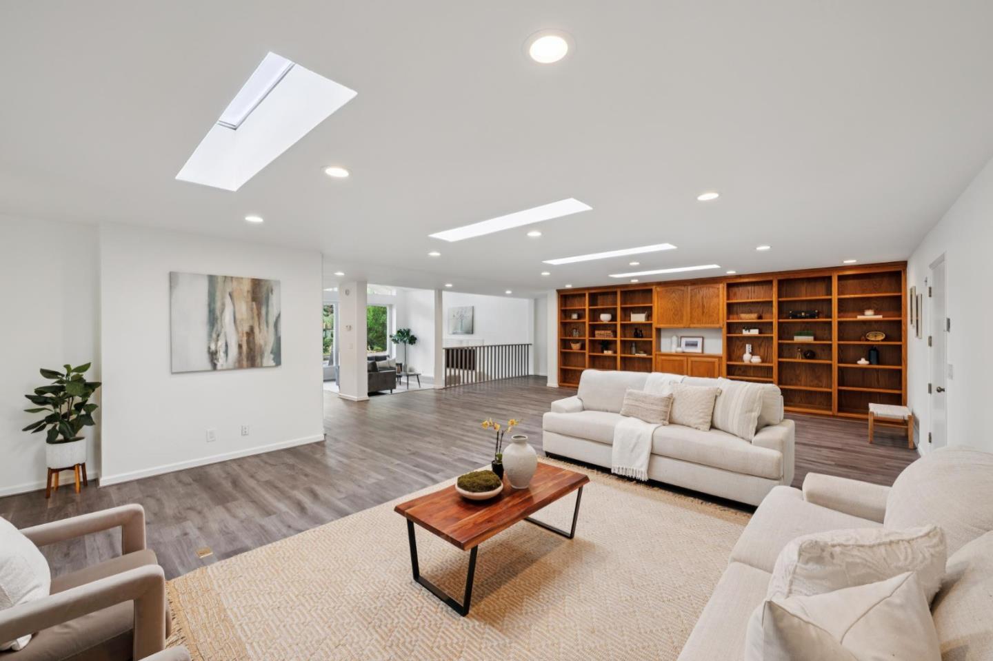 Detail Gallery Image 8 of 54 For 4083 Sunset Ln, Pebble Beach,  CA 93953 - 3 Beds | 2/1 Baths