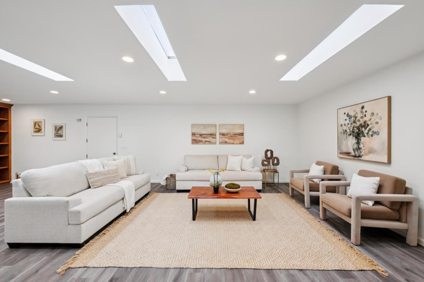 Detail Gallery Image 9 of 54 For 4083 Sunset Ln, Pebble Beach,  CA 93953 - 3 Beds | 2/1 Baths