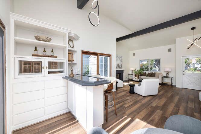 Detail Gallery Image 13 of 43 For 756 Newport Cir, Redwood Shores,  CA 94065 - 3 Beds | 2/1 Baths