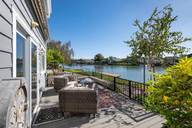 Detail Gallery Image 30 of 43 For 756 Newport Cir, Redwood Shores,  CA 94065 - 3 Beds | 2/1 Baths