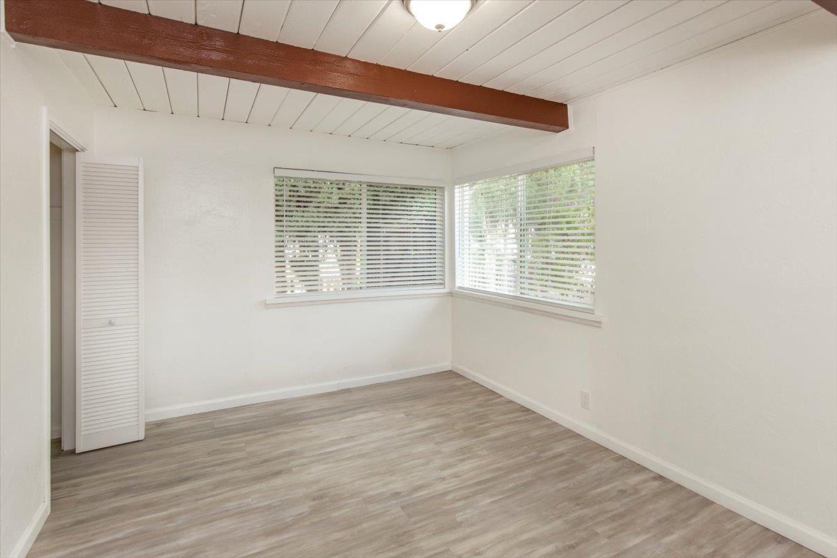 Detail Gallery Image 12 of 30 For 1472 Hampton Dr, Sunnyvale,  CA 94087 - 3 Beds | 1/1 Baths