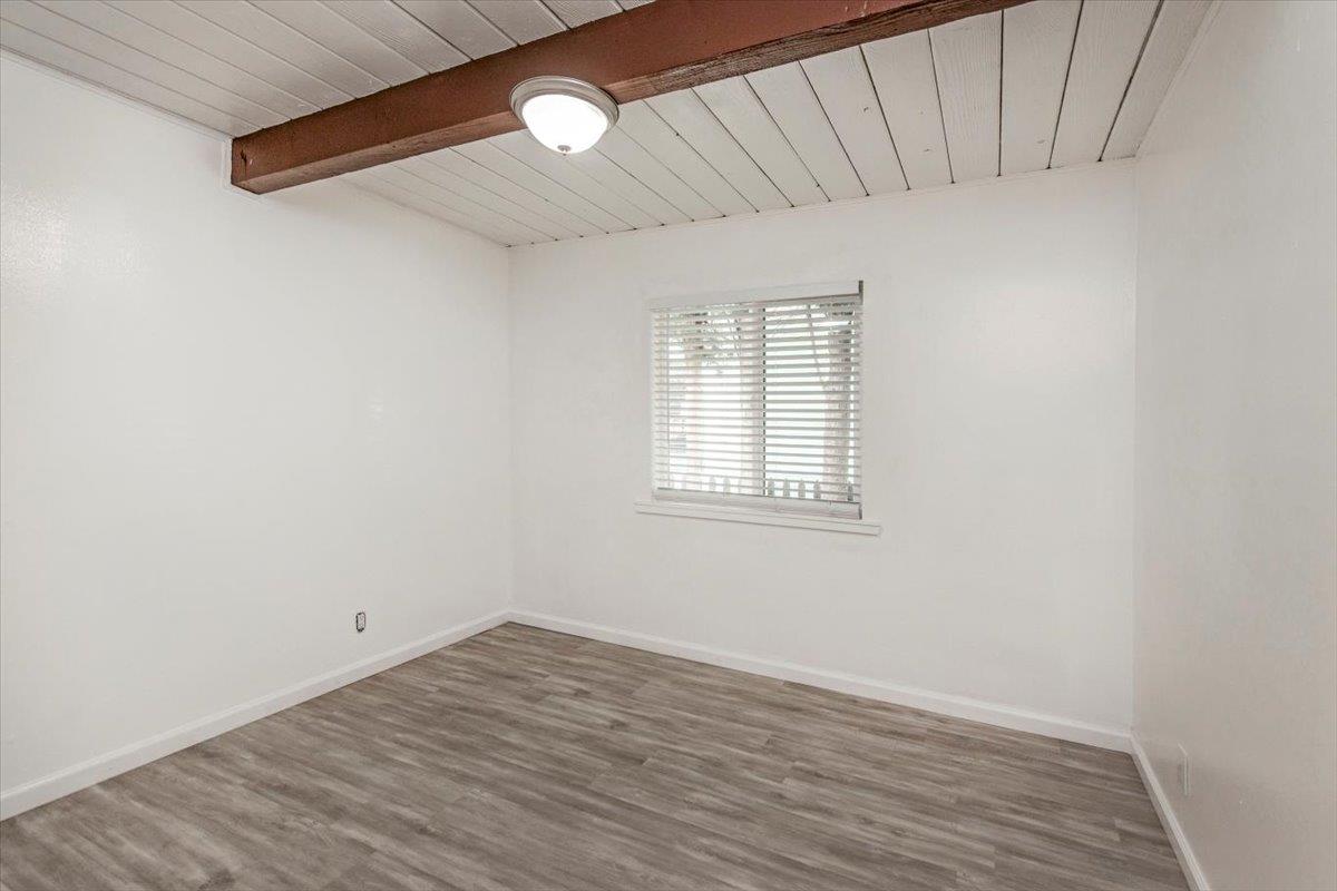 Detail Gallery Image 14 of 30 For 1472 Hampton Dr, Sunnyvale,  CA 94087 - 3 Beds | 1/1 Baths