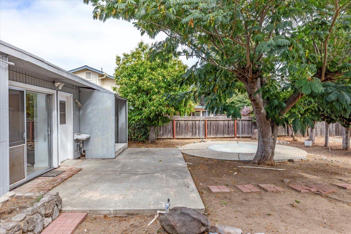 Detail Gallery Image 21 of 30 For 1472 Hampton Dr, Sunnyvale,  CA 94087 - 3 Beds | 1/1 Baths