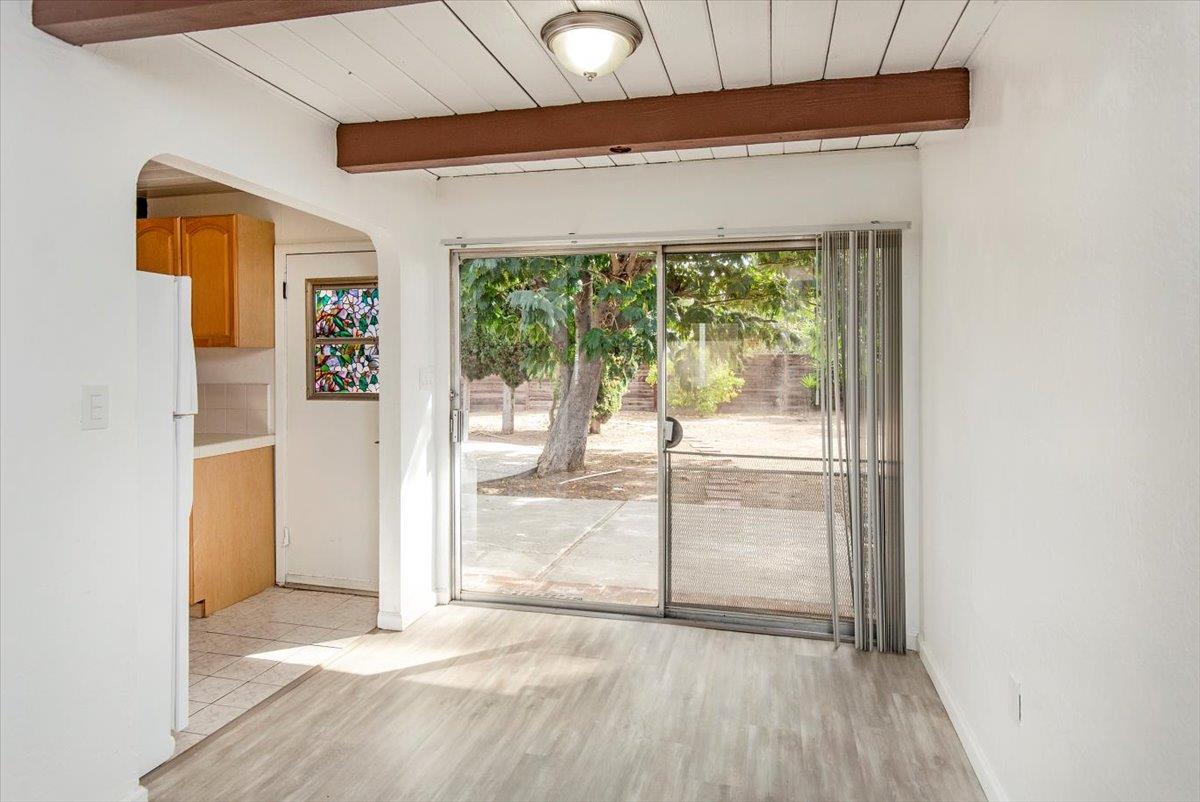 Detail Gallery Image 7 of 30 For 1472 Hampton Dr, Sunnyvale,  CA 94087 - 3 Beds | 1/1 Baths