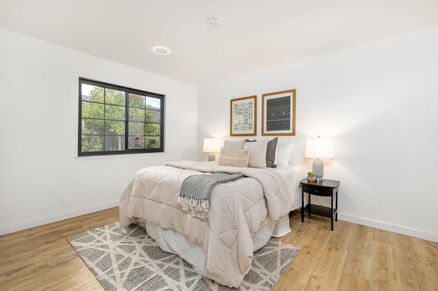 Detail Gallery Image 14 of 36 For 2714 Mabury Sq, San Jose,  CA 95133 - 3 Beds | 2 Baths