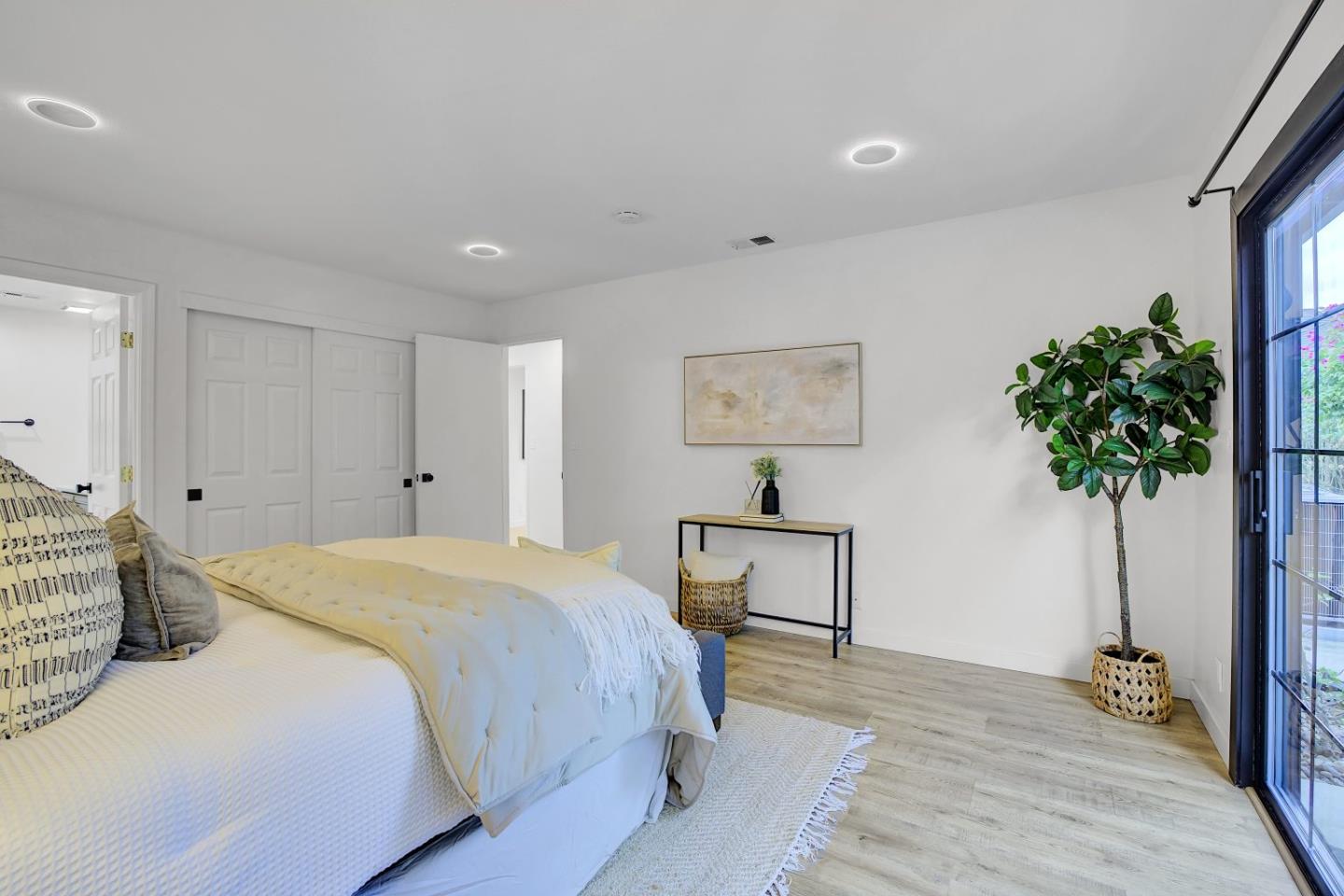 Detail Gallery Image 19 of 36 For 2714 Mabury Sq, San Jose,  CA 95133 - 3 Beds | 2 Baths