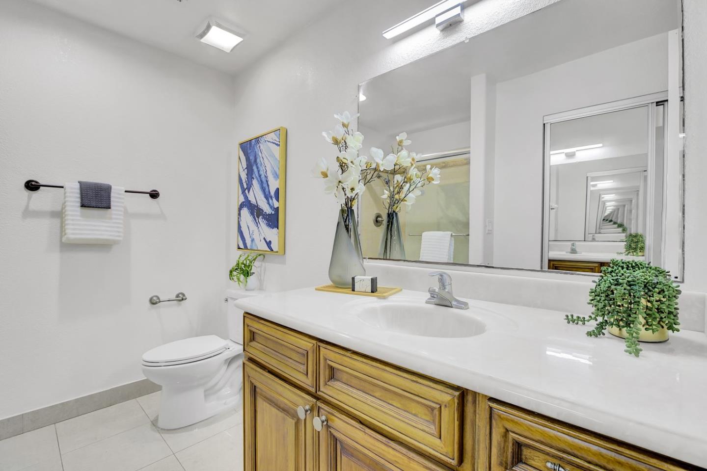 Detail Gallery Image 21 of 36 For 2714 Mabury Sq, San Jose,  CA 95133 - 3 Beds | 2 Baths