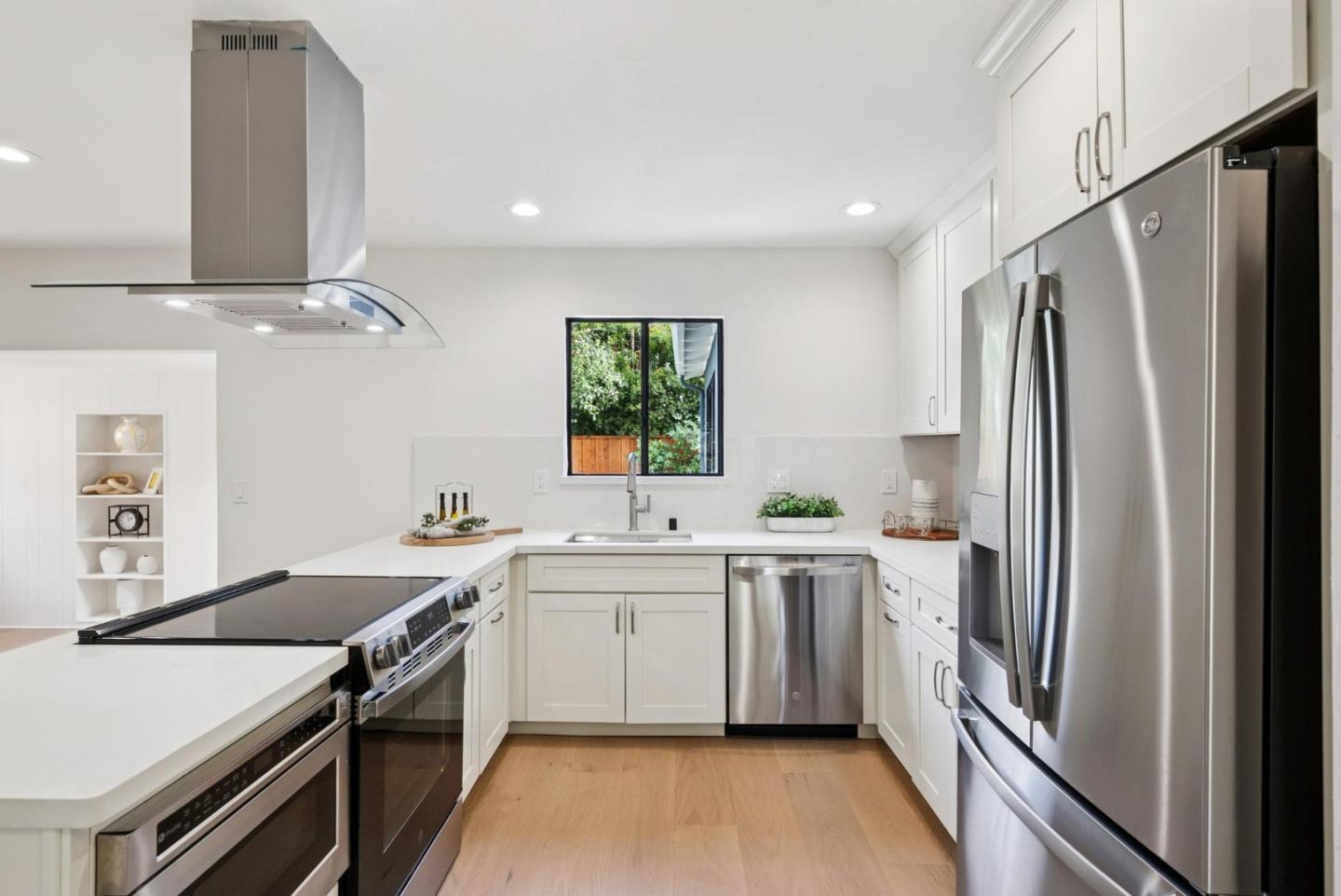 Detail Gallery Image 12 of 43 For 1918 Castro Dr, San Jose,  CA 95130 - 4 Beds | 2 Baths