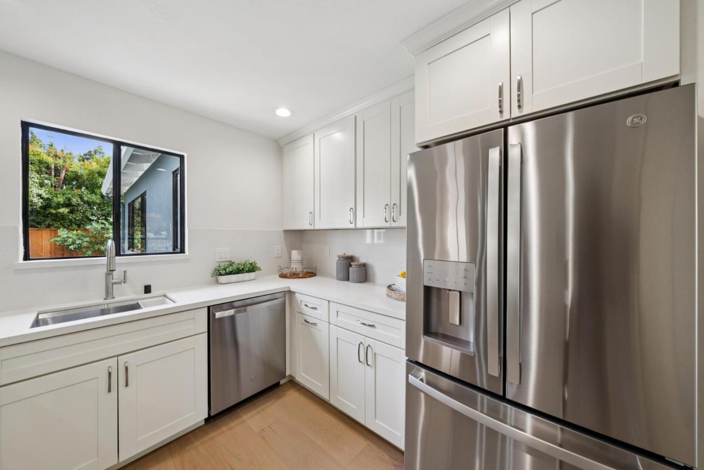 Detail Gallery Image 13 of 43 For 1918 Castro Dr, San Jose,  CA 95130 - 4 Beds | 2 Baths