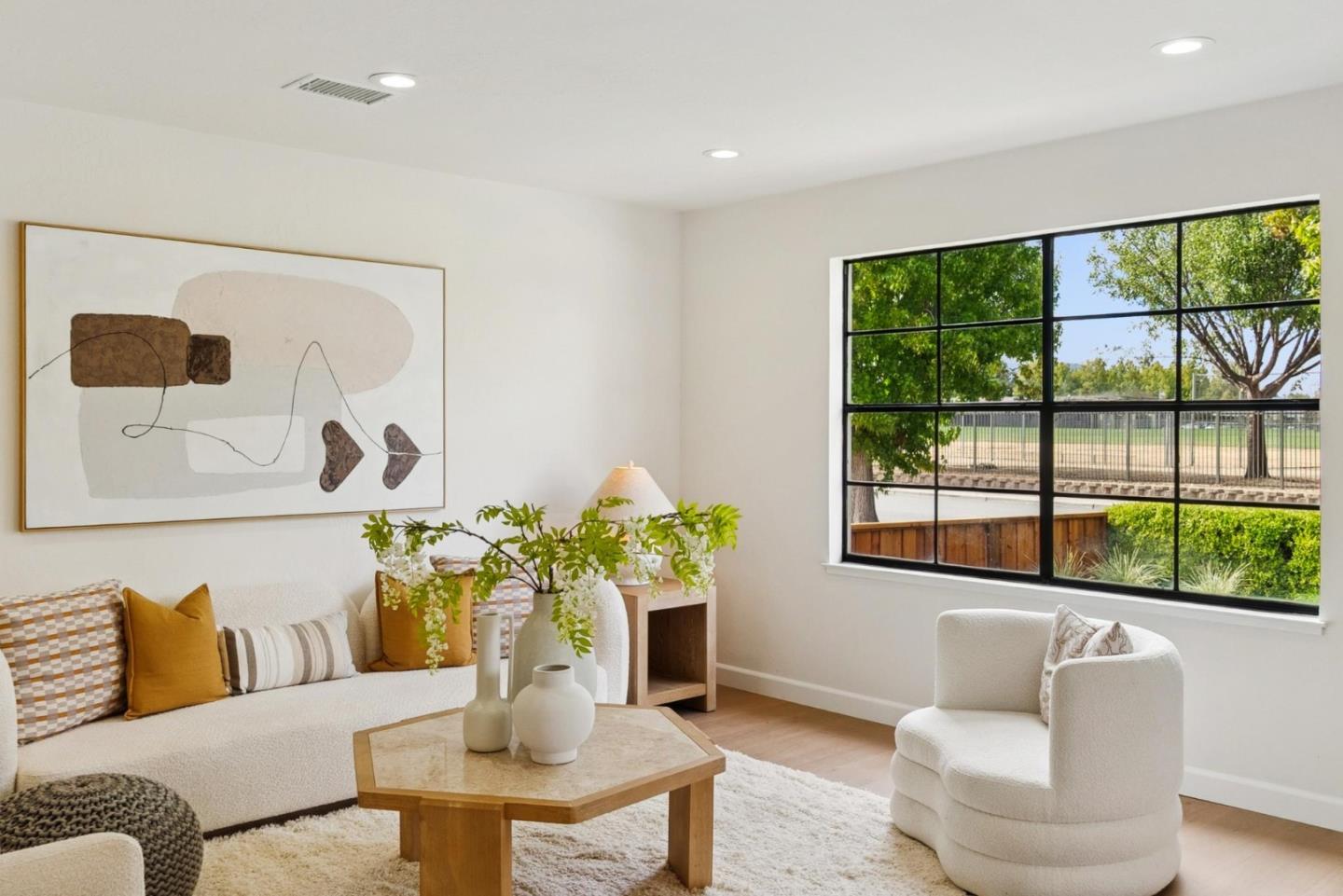 Detail Gallery Image 6 of 43 For 1918 Castro Dr, San Jose,  CA 95130 - 4 Beds | 2 Baths