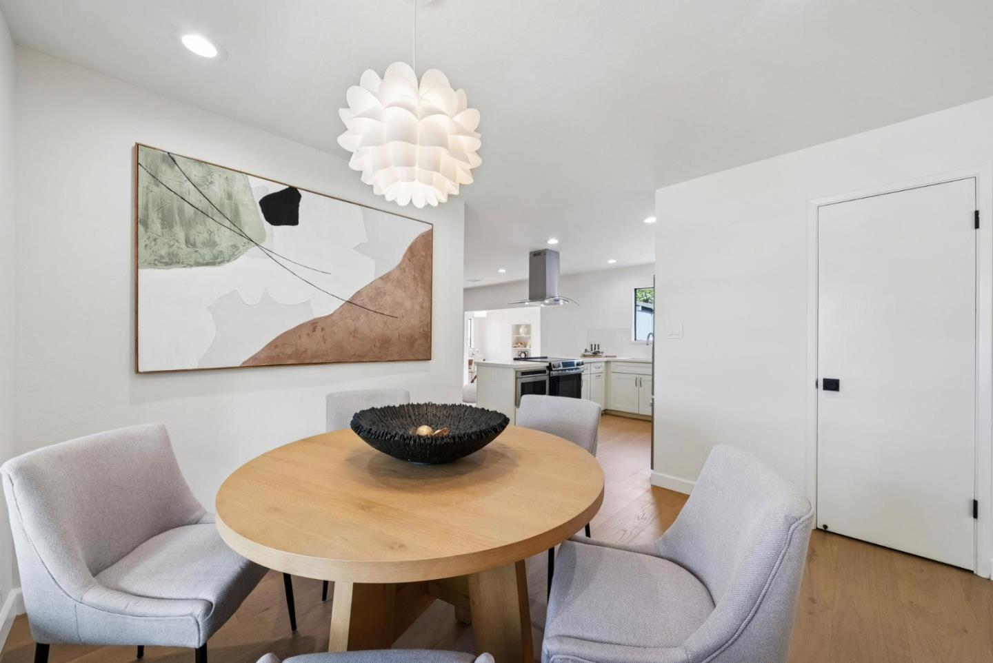 Detail Gallery Image 9 of 43 For 1918 Castro Dr, San Jose,  CA 95130 - 4 Beds | 2 Baths