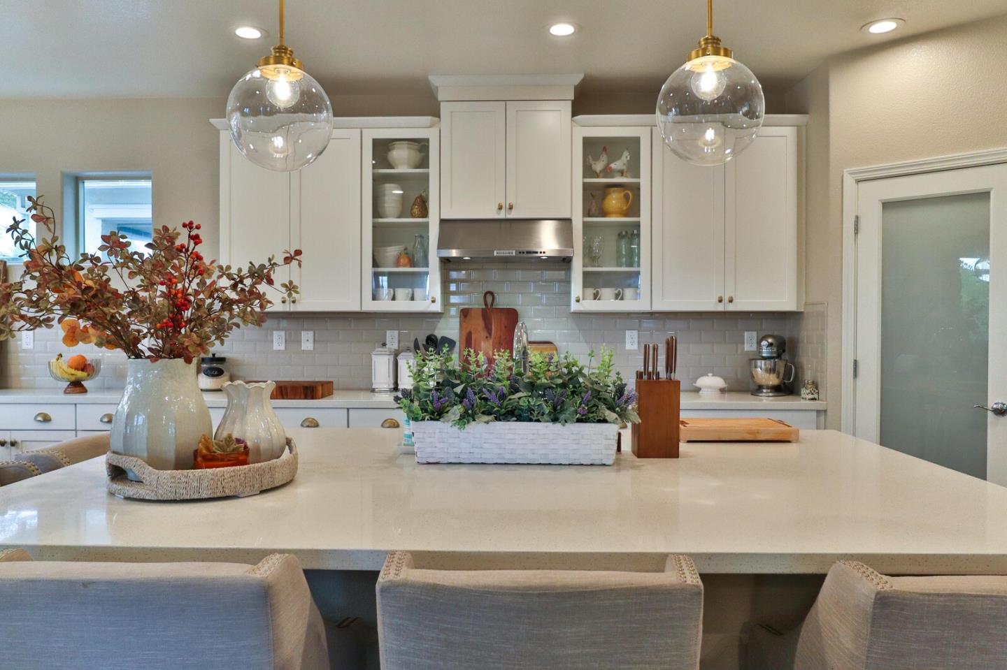 Detail Gallery Image 13 of 80 For 722 Carver Pl, Gilroy,  CA 95020 - 4 Beds | 3 Baths