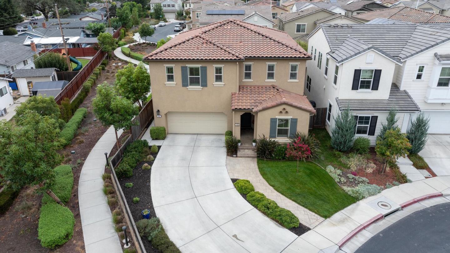 Detail Gallery Image 3 of 80 For 722 Carver Pl, Gilroy,  CA 95020 - 4 Beds | 3 Baths