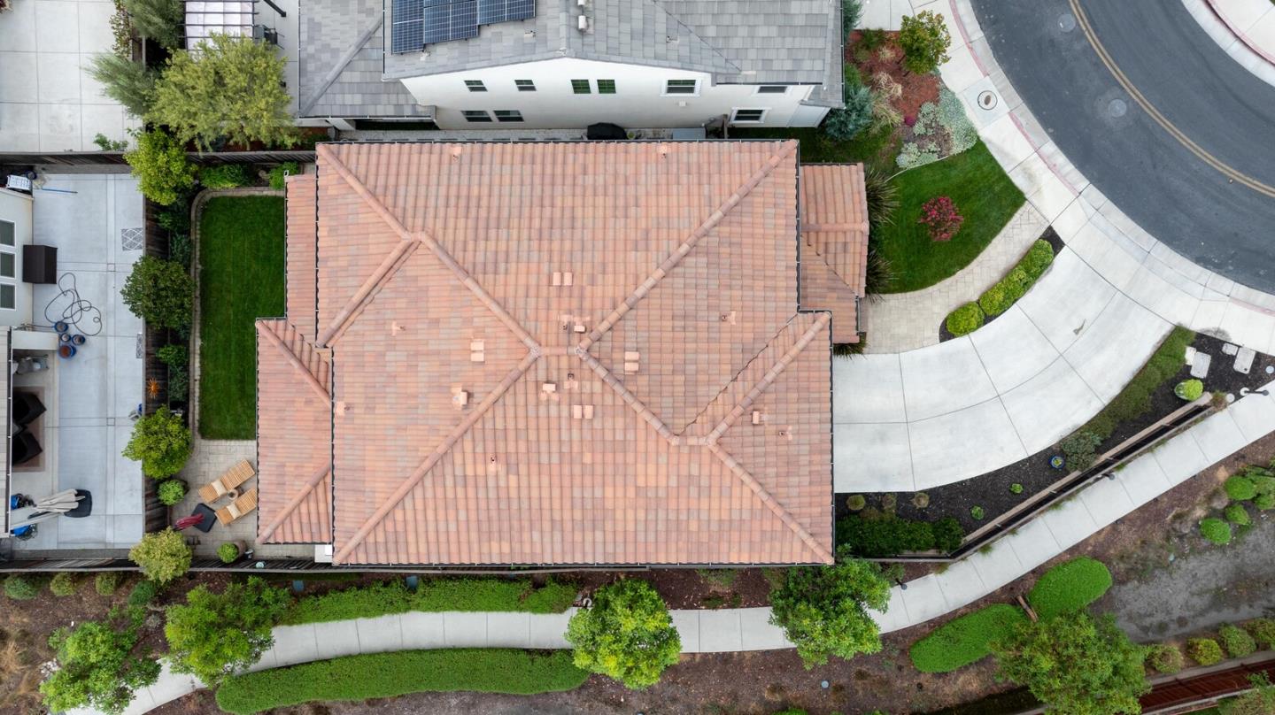 Detail Gallery Image 4 of 80 For 722 Carver Pl, Gilroy,  CA 95020 - 4 Beds | 3 Baths