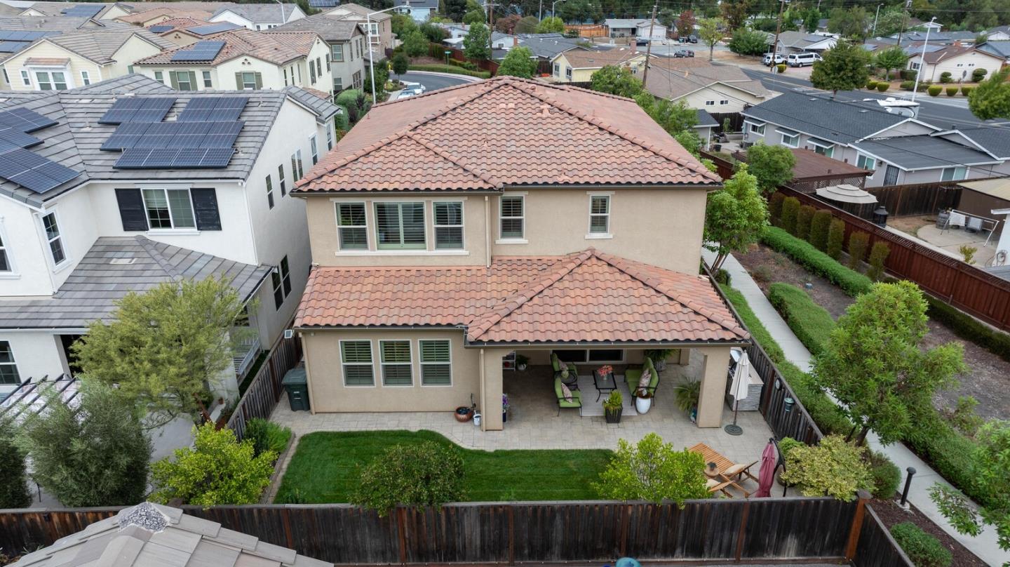 Detail Gallery Image 5 of 80 For 722 Carver Pl, Gilroy,  CA 95020 - 4 Beds | 3 Baths