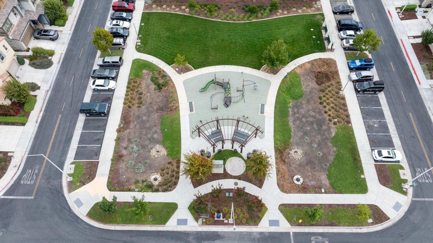 Detail Gallery Image 74 of 80 For 722 Carver Pl, Gilroy,  CA 95020 - 4 Beds | 3 Baths