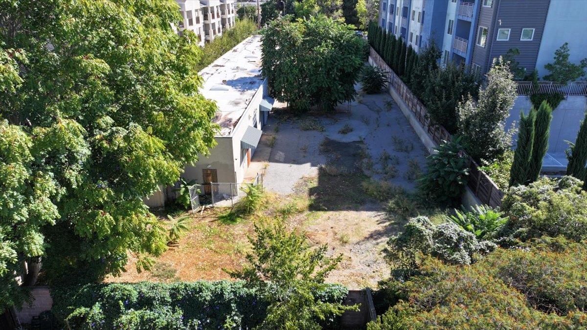 Detail Gallery Image 13 of 28 For 1747 Almaden Rd, San Jose,  CA 95125 - – Beds | – Baths