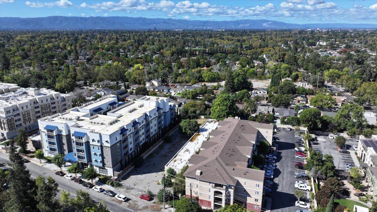 Detail Gallery Image 8 of 28 For 1747 Almaden Rd, San Jose,  CA 95125 - – Beds | – Baths