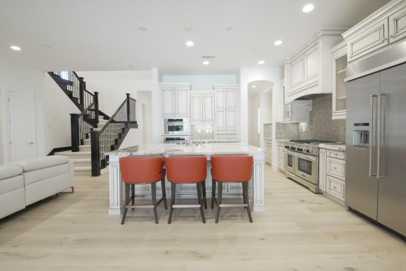 Detail Gallery Image 7 of 15 For 4961 Ashville, Huntington Beach,  CA 92649 - 6 Beds | 5/1 Baths