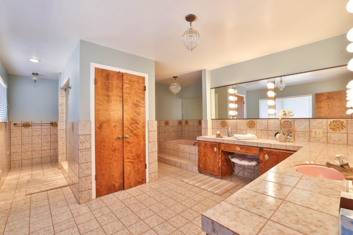 Detail Gallery Image 21 of 46 For 14001 Chester Ave, Saratoga,  CA 95070 - 4 Beds | 3 Baths