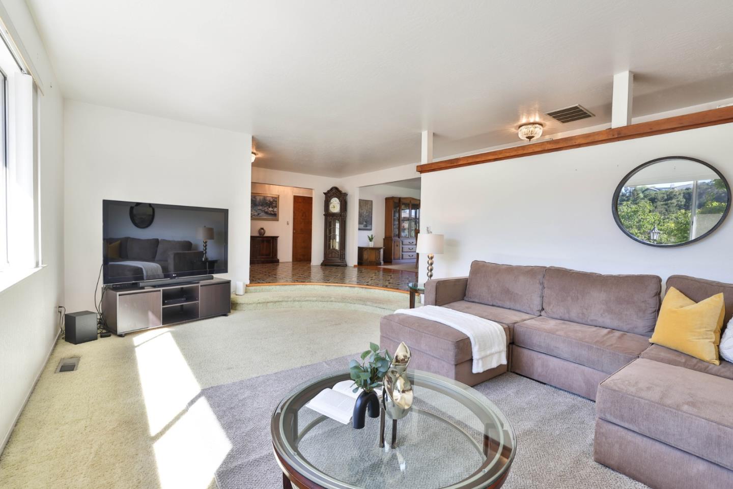 Detail Gallery Image 7 of 46 For 14001 Chester Ave, Saratoga,  CA 95070 - 4 Beds | 3 Baths