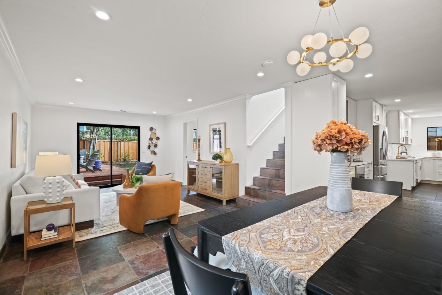 Detail Gallery Image 13 of 45 For 148 Myrtle St, Santa Cruz,  CA 95060 - 5 Beds | 3 Baths