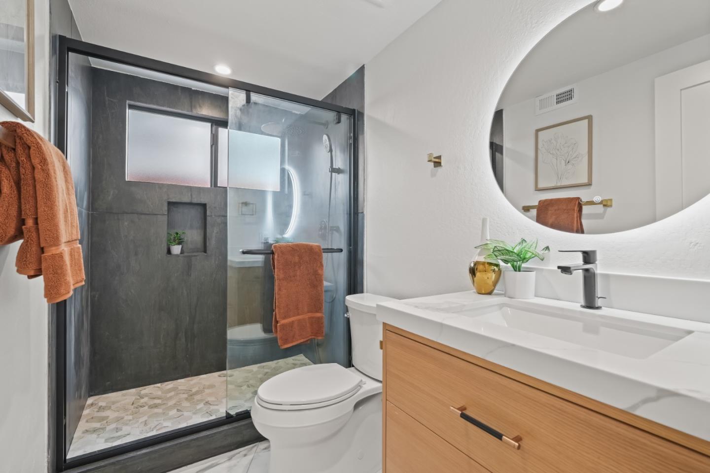 Detail Gallery Image 18 of 45 For 148 Myrtle St, Santa Cruz,  CA 95060 - 5 Beds | 3 Baths