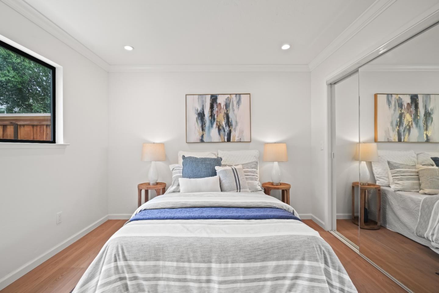 Detail Gallery Image 19 of 45 For 148 Myrtle St, Santa Cruz,  CA 95060 - 5 Beds | 3 Baths