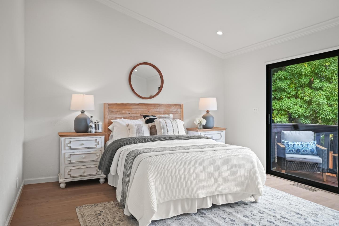 Detail Gallery Image 23 of 45 For 148 Myrtle St, Santa Cruz,  CA 95060 - 5 Beds | 3 Baths