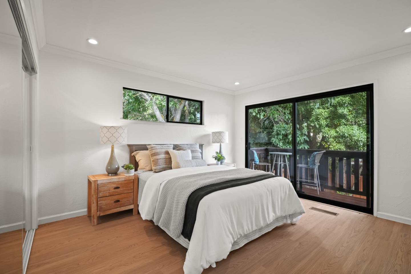 Detail Gallery Image 28 of 45 For 148 Myrtle St, Santa Cruz,  CA 95060 - 5 Beds | 3 Baths