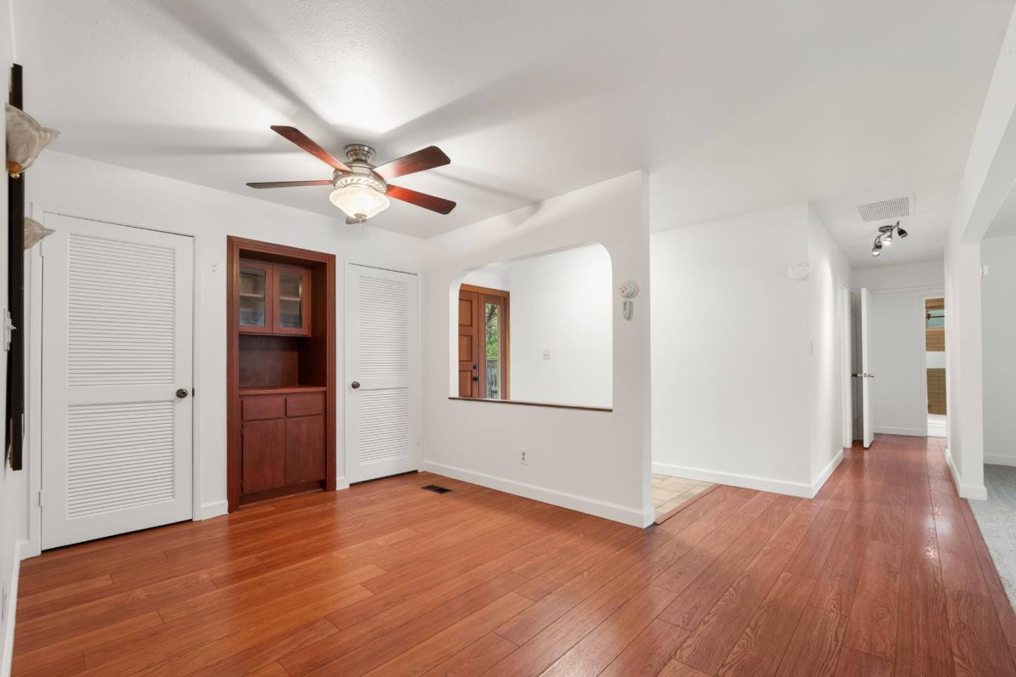 Detail Gallery Image 12 of 53 For 1091 Century Dr, Napa,  CA 94558 - 4 Beds | 2 Baths